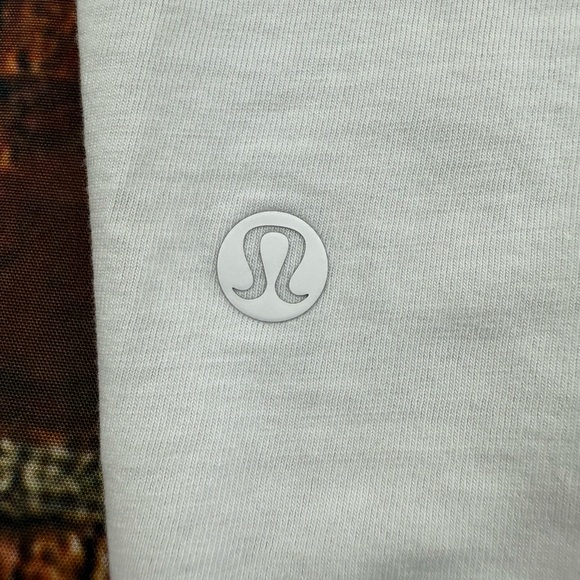 Lululemon Athletica White Tie Front Short Sleeve T-Shirt - Picture 3 of 4